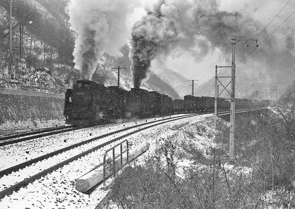 『D51重連の咆哮』 667列車 D51698+549 藪原 1970.12.26