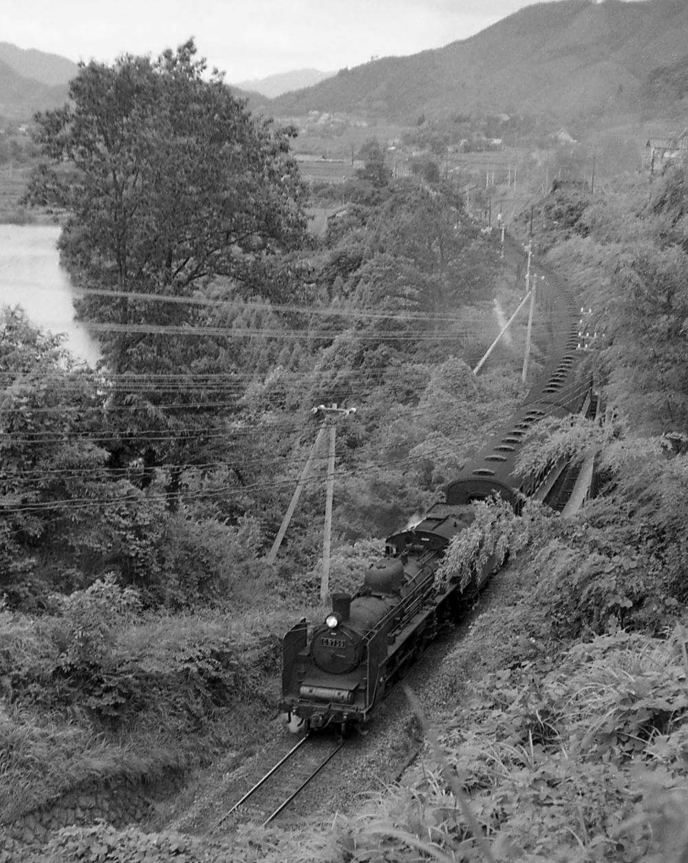 『由良川沿いを行く』 837列車 C5739 山陰本線立木 1970.8.5