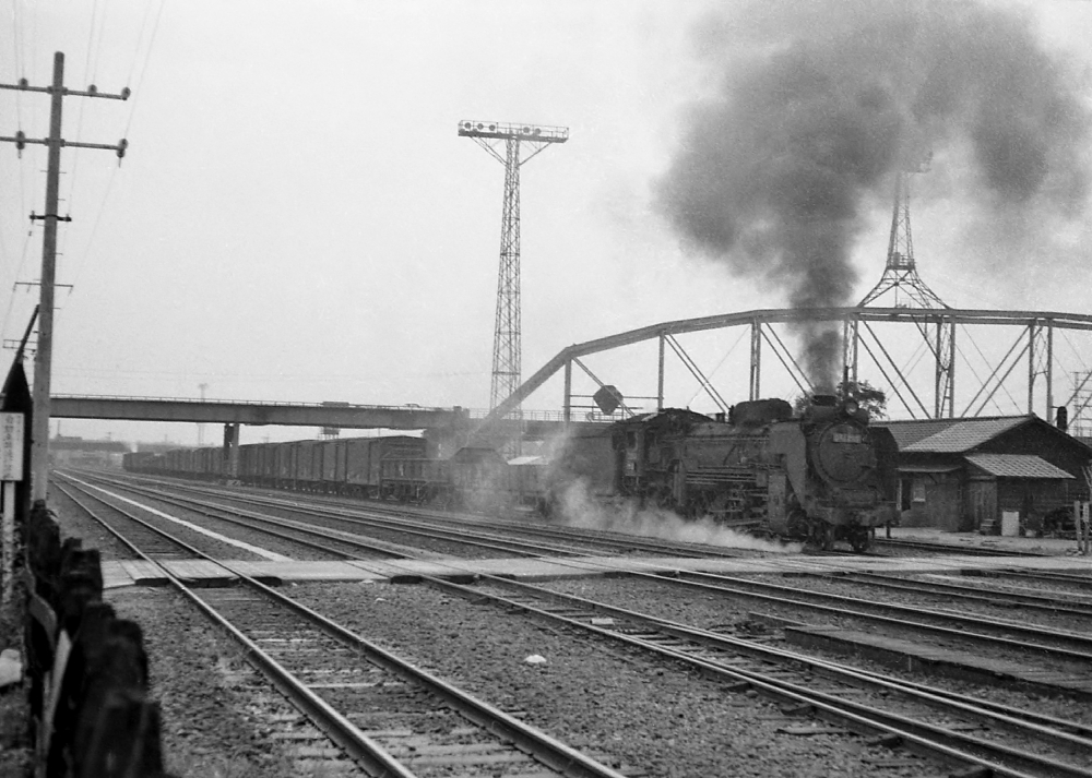 『煙雨の中を』 D51352 1969.7.6