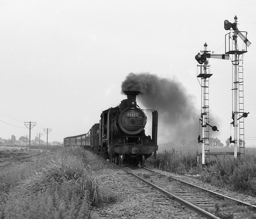 混1725列車 28683 五能線木造 1971.8.11