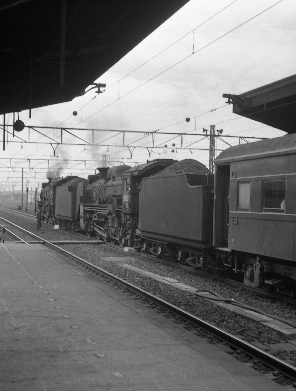 中央西線のデコイチ重連客車列車 D51+D51 名古屋 1965年頃