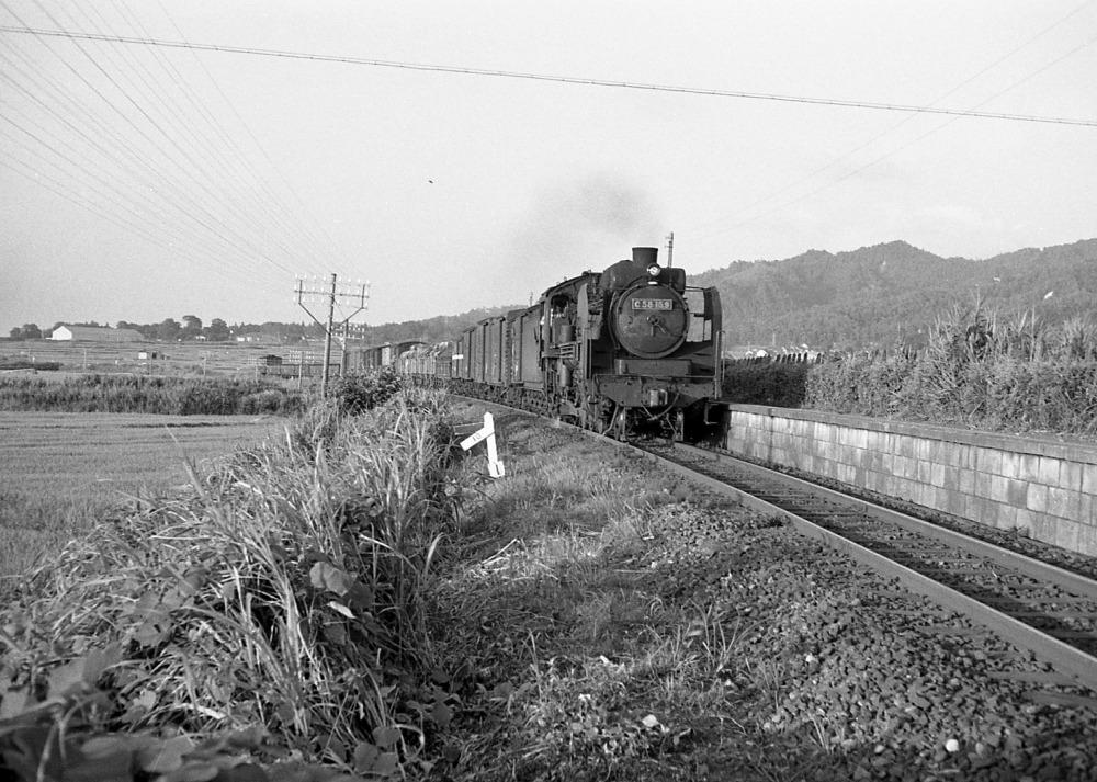 166列車 C58159 七尾線能登二宮 1970.8.3