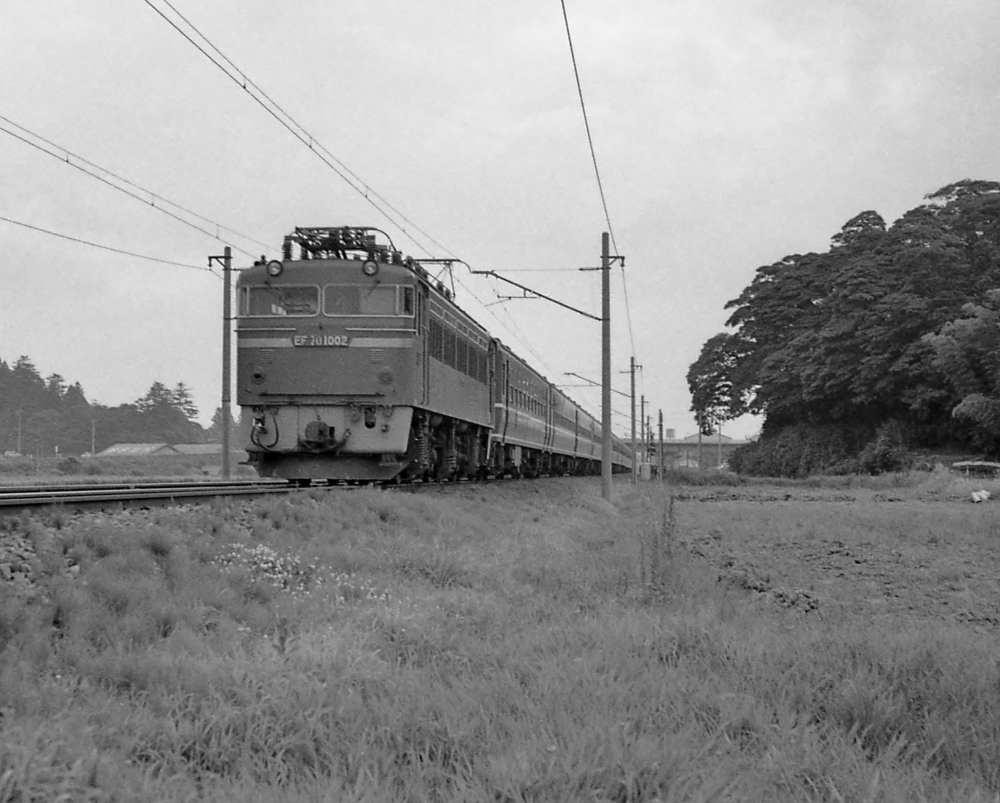 『万博臨時急行』 9502列車立山71号 EF701002 北陸本線大聖寺 1970.8.4