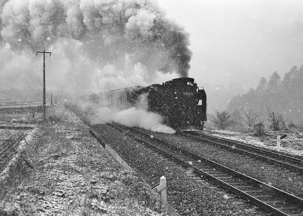 『雪の中央西線』 829列車 D51279 上松 1970.12.26