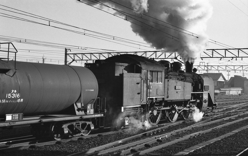 『タンク機関車発進』 575列車 C11358 大垣 1971.12.29