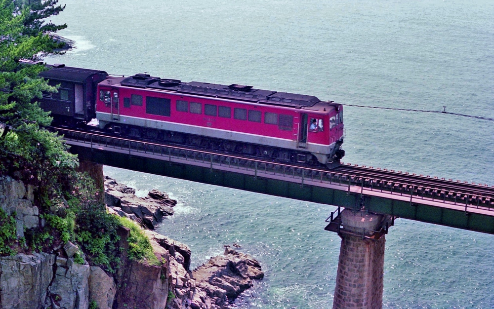 『石見の海に抱かれて』 534列車 DF50 山陰本線岡見 1974.7.25