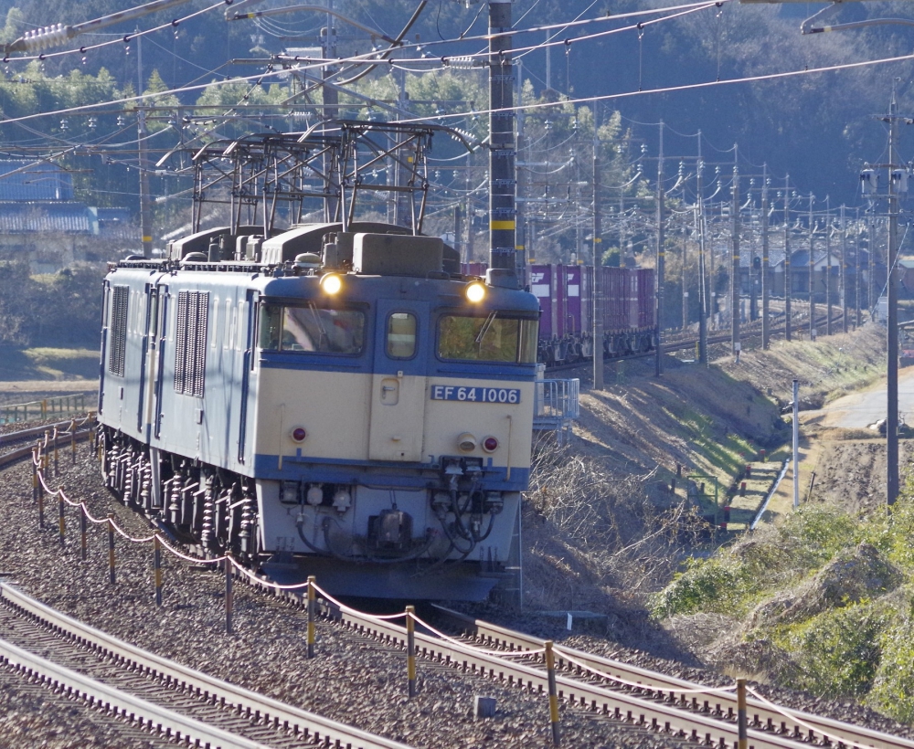 『冬枯れの東濃を行く』 81列車 EF641006+EF1016 中央本線釜戸 2016.2.7