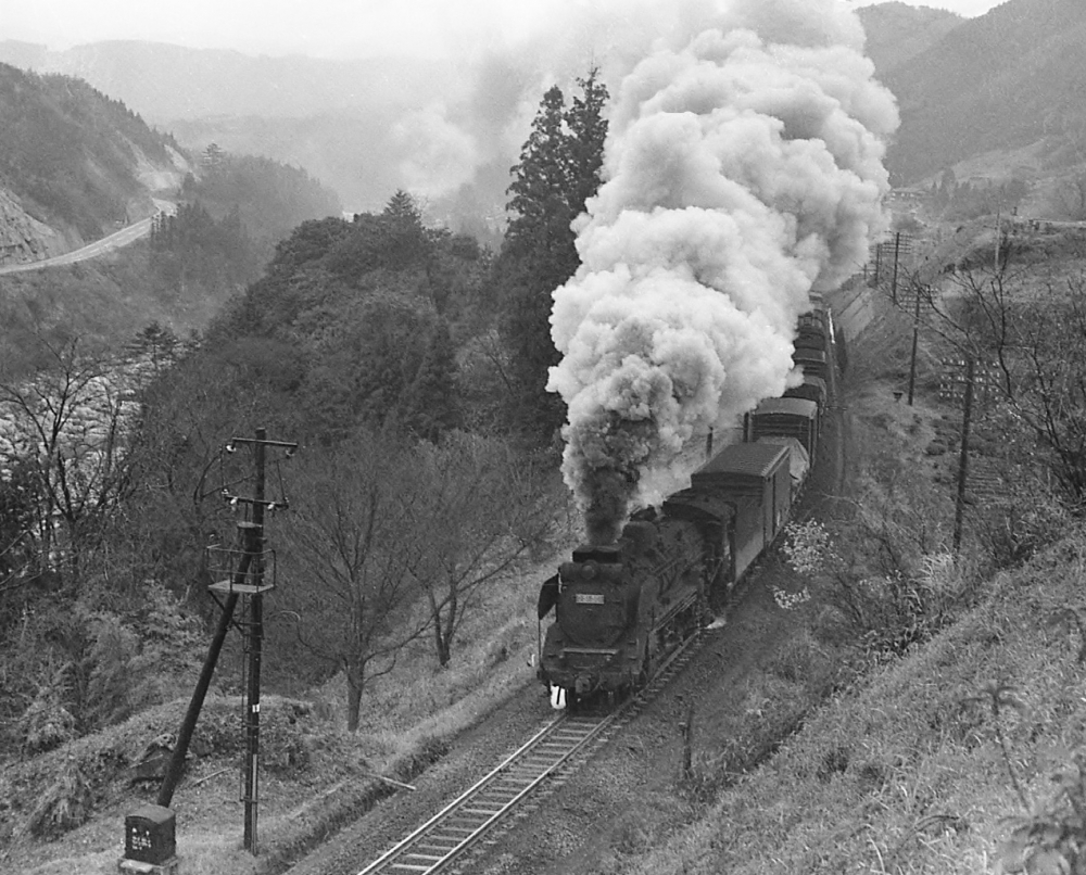 8671列車 D51501 田立 1970.12.25