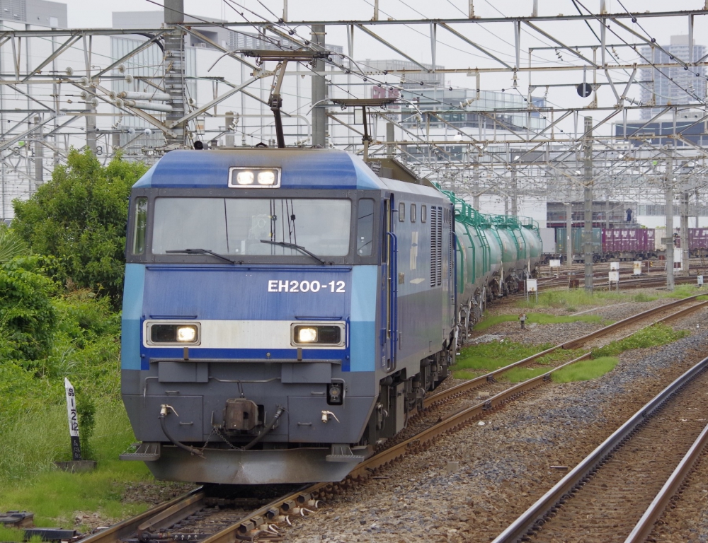 8760列車 EH200-12 鶴見線新鶴見 2016.5.14