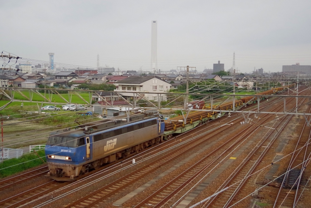 『ロンチキ21輌を従えて』 8090列車 EF200-10 稲沢 2017.8.21