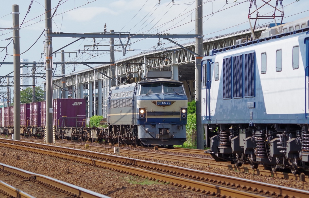 『国鉄機の離合』1072列車⇔5783列車 EF6627,EF641020 枇杷島 2017.8.23