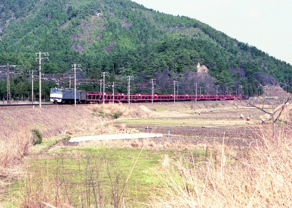 『ク5000を連ねて』 EF6113 柏原 1974.4.6