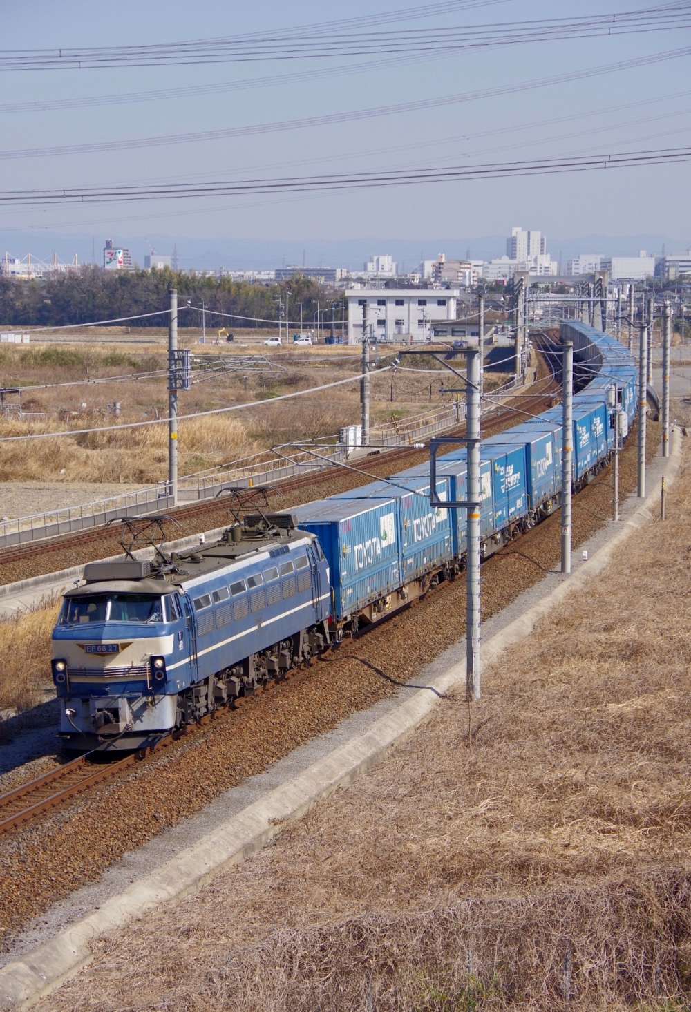 『青い列車の先頭に立って』 2053列車 EF6627 東海道本線大府 2018.2.27