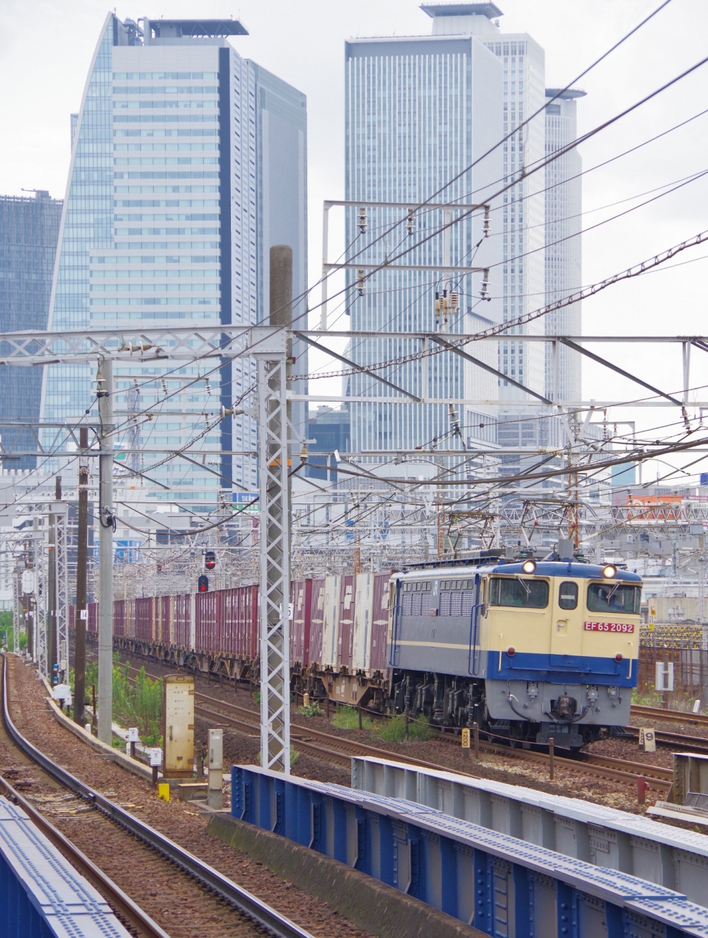 『令和の名駅風景』 5087列車 EF652092 名古屋 2018.9.24