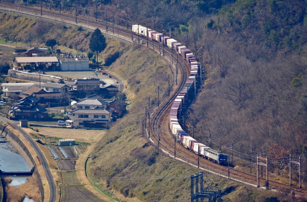 『Ｓ字に躍る』2070列車 EF200-19 山陽本線三石 2019.2.2