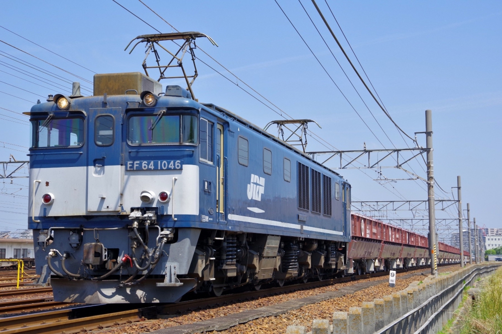 『赤ホキの先頭に立って』5780列車 EF641046 稲沢 2019.6.6