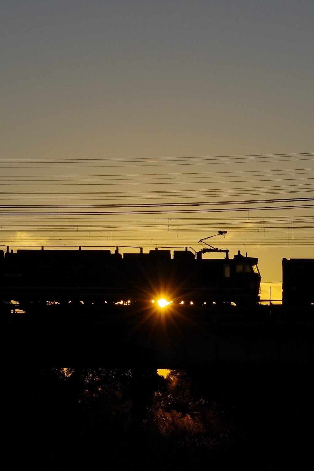 『ゴトー 夕暮れ時の印象』2070列車 EF510-512 枇杷島 2022.11.6