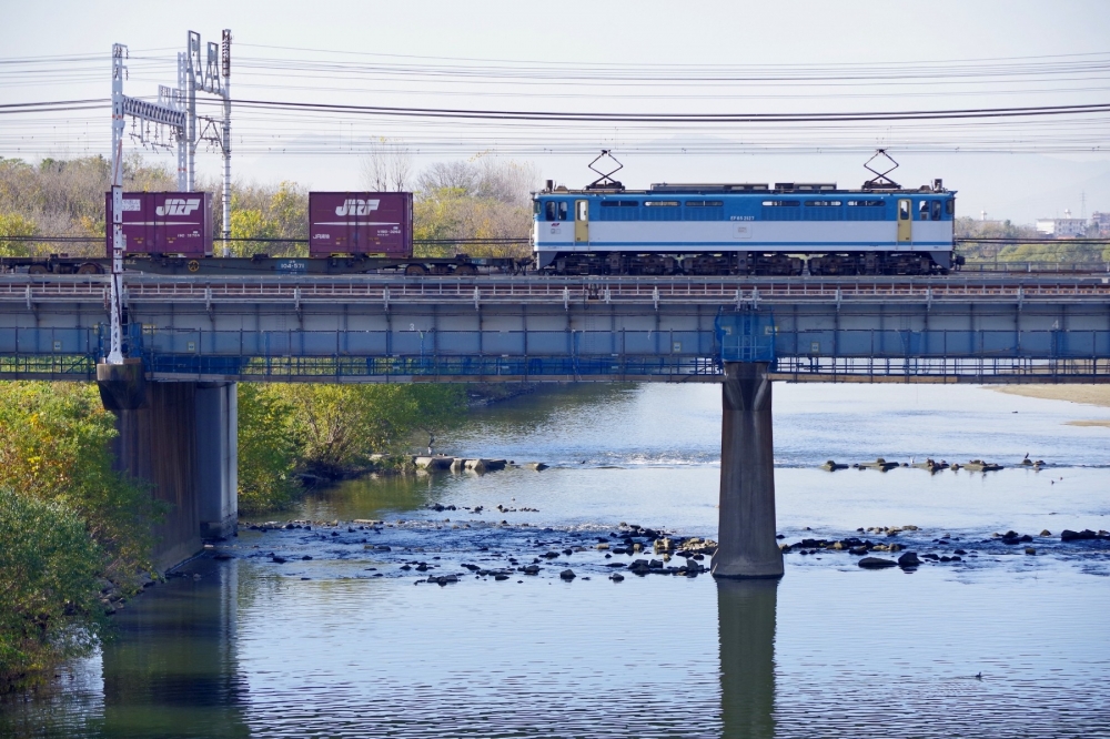 『冬日和の朝』5087列車 EF652127 枇杷島 2020.12.11