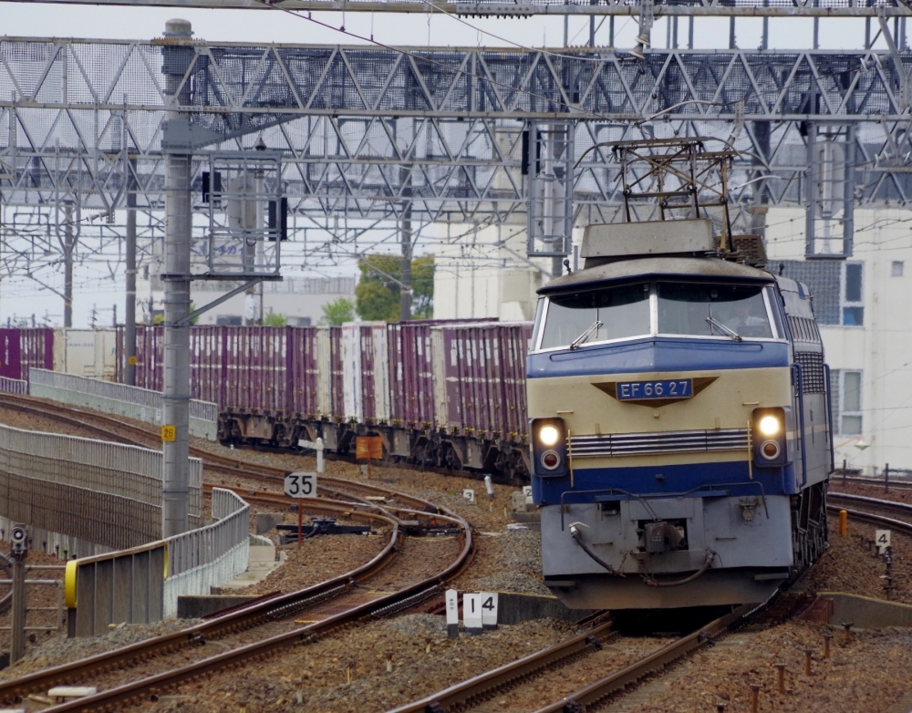 『車体傾けて』8056列車 EF6627 枇杷島 2016.4.23