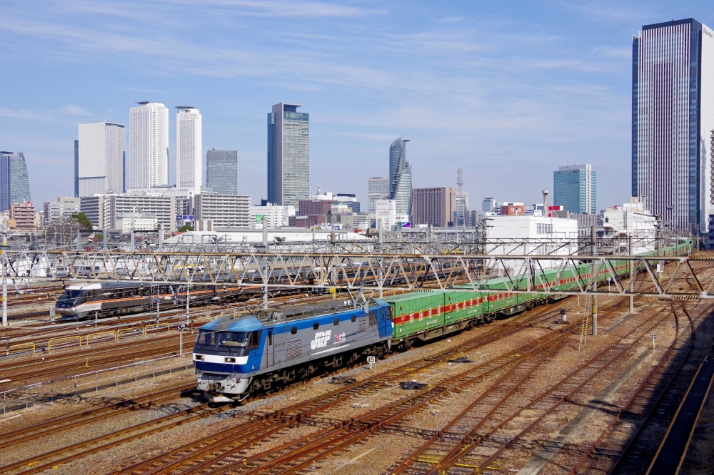 『名駅高層ビル群をバックに2019』 56列車 EF210-149 笹島(信) 2019.2.22