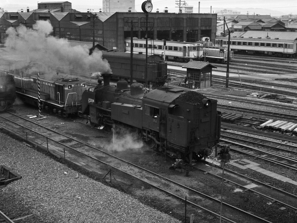 『向野橋より』C11221,DD5150ほか 1969.1.12