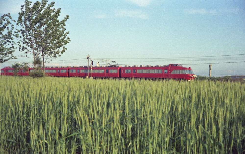 『スカーレットも鮮やかに』7000系 柏森 1969.4