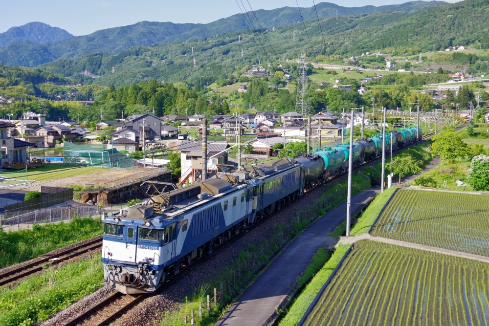 『落合山のロクヨン重連』8872列車 EF641020+1021 中央本線落合川 2023.5.24